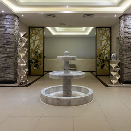 Sunrise Diamond Beach Resort -Grand Select Sharm el-Sheikh Exterior foto The lobby of the hotel