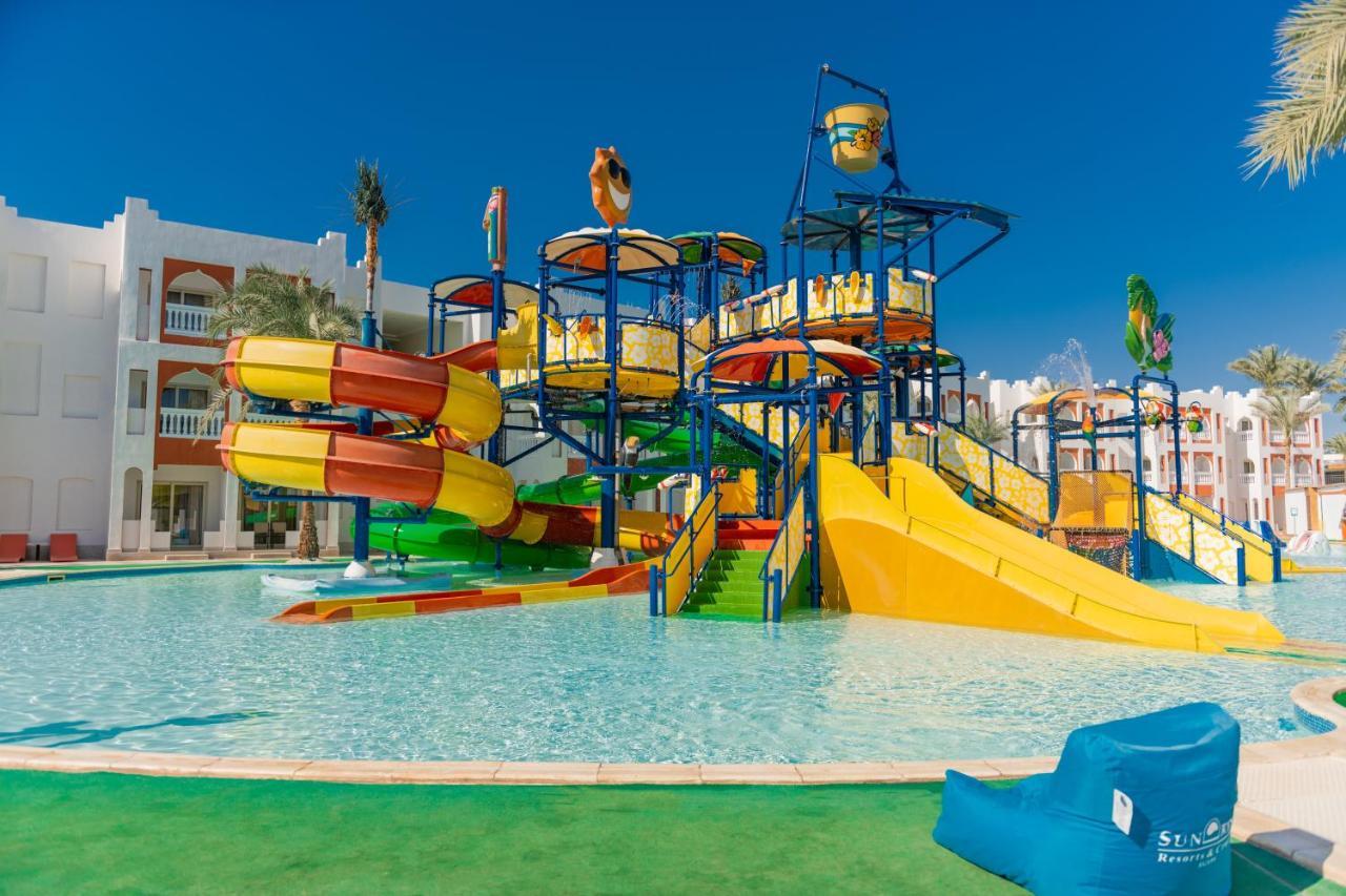 Sunrise Diamond Beach Resort -Grand Select Sharm el-Sheikh Exterior foto Aqua Park at the Iberostar Grand Hotel at Playa de los Reyes, Tenerife, Spain