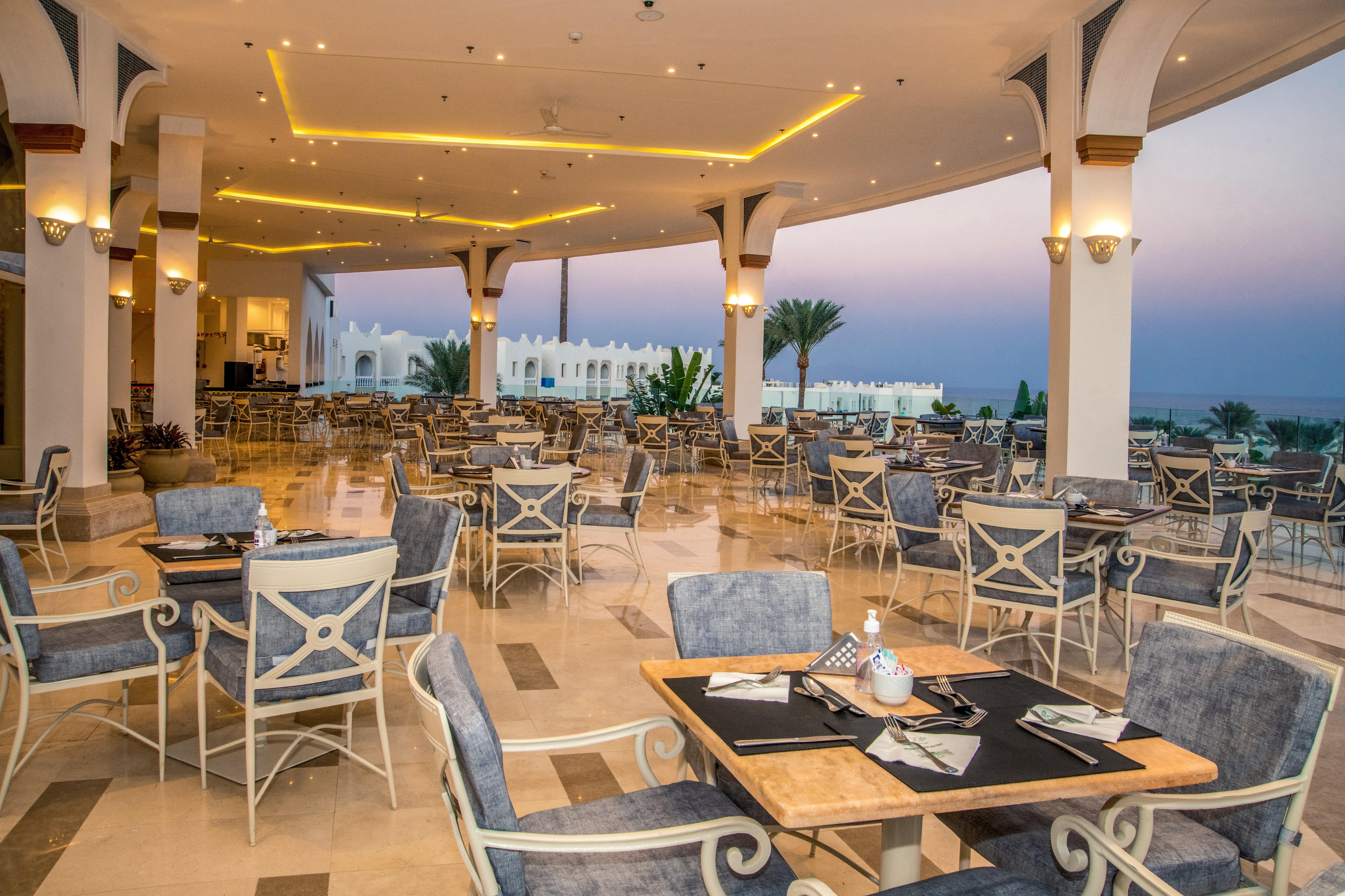 Sunrise Diamond Beach Resort -Grand Select Sharm el-Sheikh Exterior foto The restaurant at the hotel